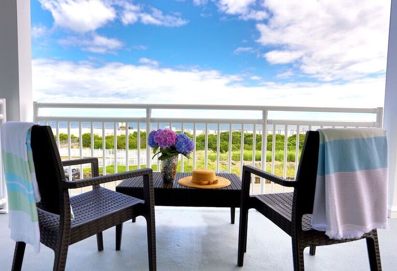 디럭스 룸 바다 전망, La Mer Beachfront Resort