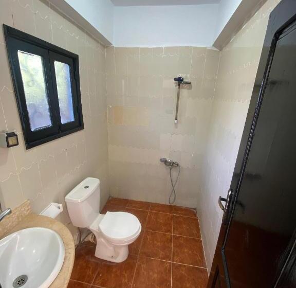 اتاق استاندارد چهار تخته, Dahab Inn