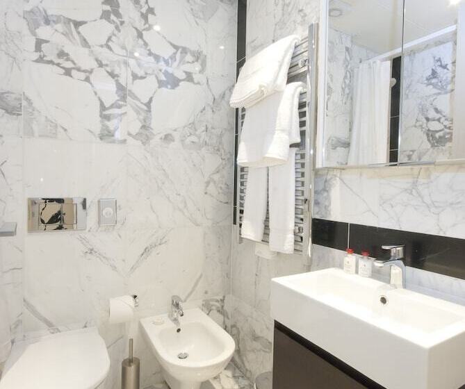 آپارتمان سوپریور 1 خوابه, Claverley Court