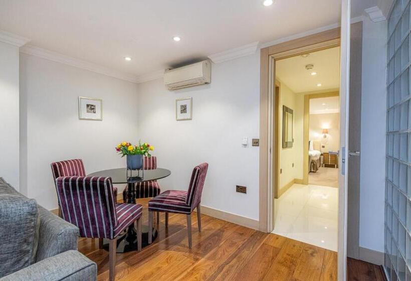 آپارتمان اجرایی 1 خوابه, Claverley Court