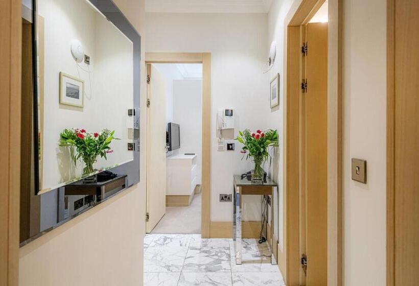 آپارتمان سوپریور 1 خوابه, Claverley Court