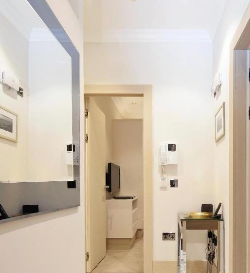 آپارتمان سوپریور 1 خوابه, Claverley Court