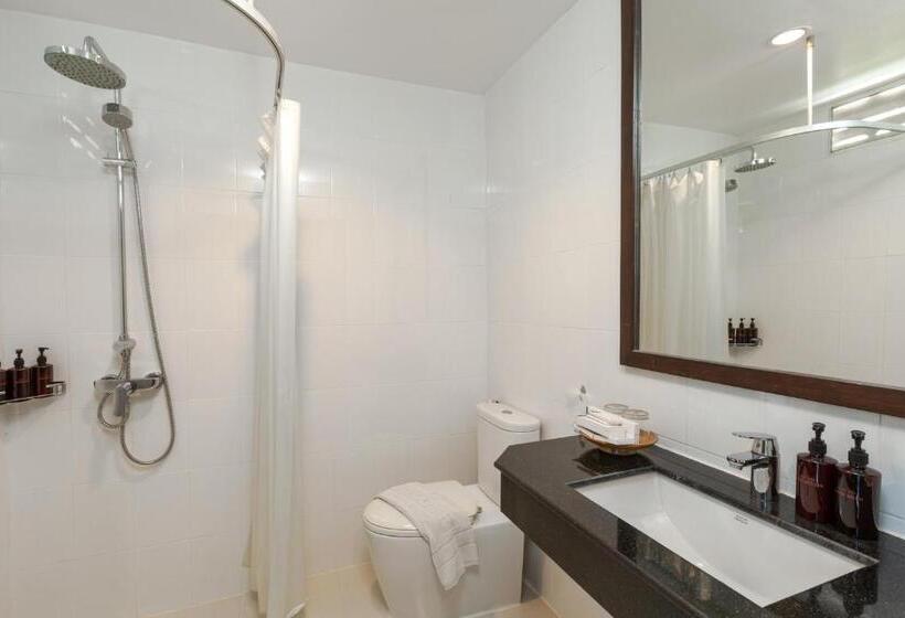 디럭스 룸 킹사이즈 침대, Best Western Phuket Ocean Resort