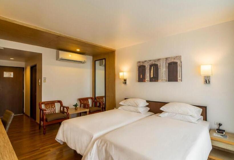 디럭스 룸, Best Western Phuket Ocean Resort