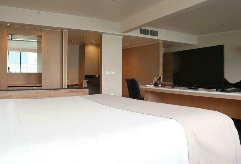 Президентский Люкс, Wyndham Concepcion Pettra