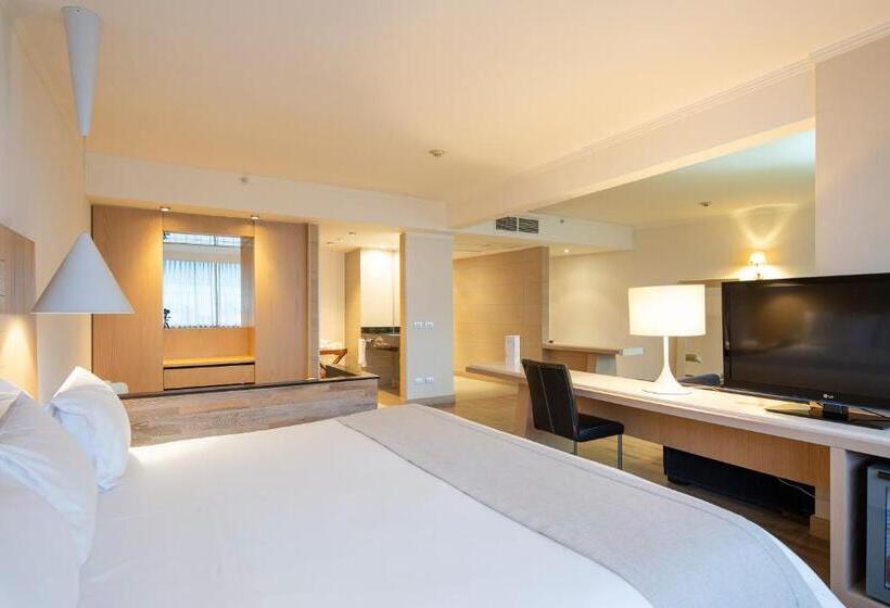Президентский Люкс, Wyndham Concepcion Pettra