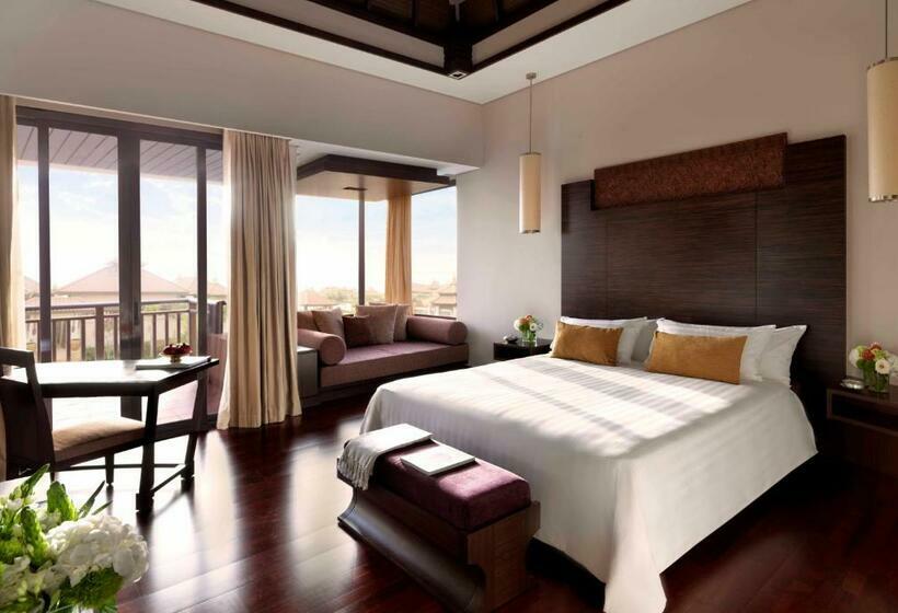 Номер Deluxe Вид на Озеро, Anantara The Palm Dubai Resort