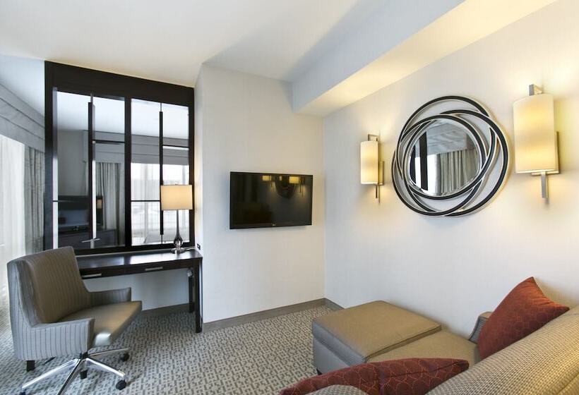 Люкс, Cambria Hotel White Plains   Downtown