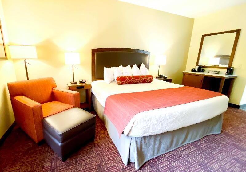 Люкс Кровать Кинг, Quality Inn & Suites Belmont Route 151