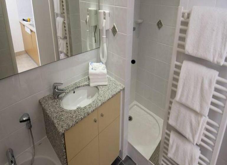 Апартаменты 1 Спальня Боковой Вид на Море, Residence Reine Marine