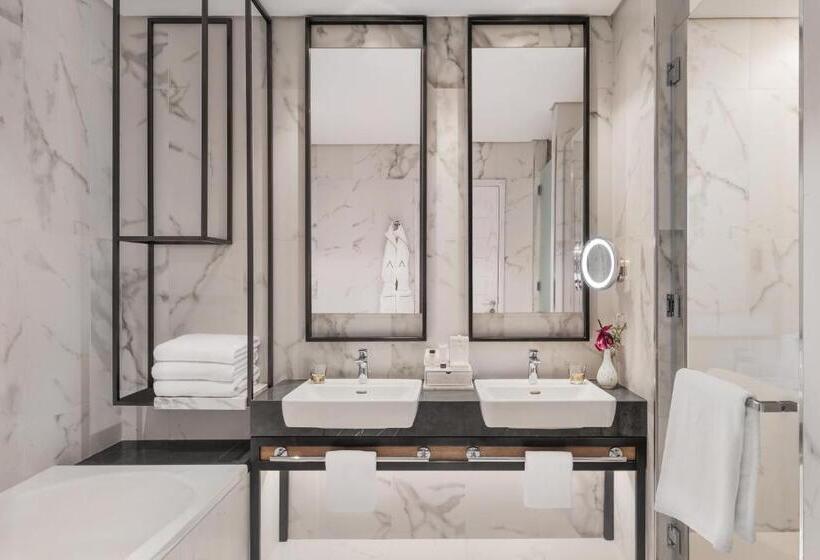 Номер Deluxe Вид на Горы, Address Beach Resort Fujairah