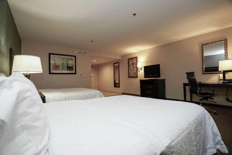 غرفة قياسية لذوى الاحتياجات الخاصة, Holiday Inn Express Selinsgrove, An Ihg