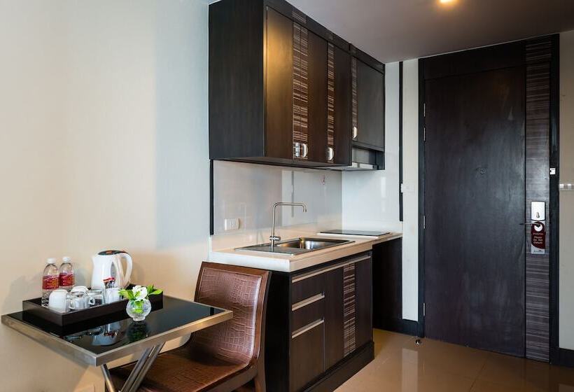 استودیوی لوکس, Jasmine Grande Residence