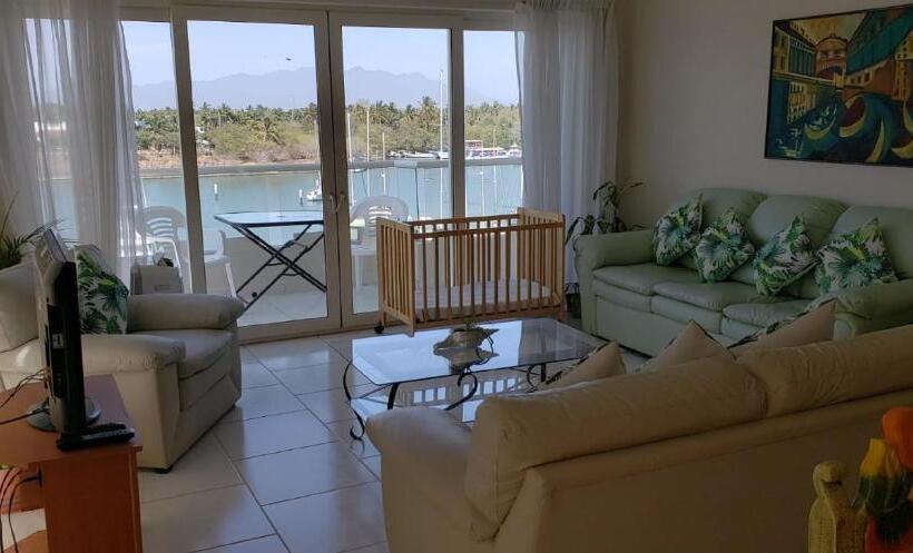 جناح غرفتين نوم, Marina Banderas Suites