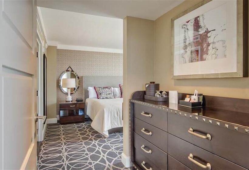Suite King Size Bed, Omni Nashville