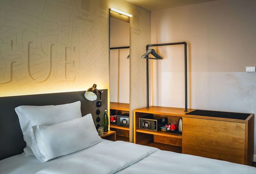 Quarto Estandar, Pulse8
