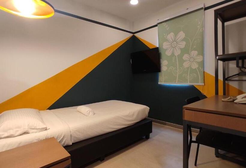 Quarto Estandar Individual, Smile Hotel C180 Cheras Selatan