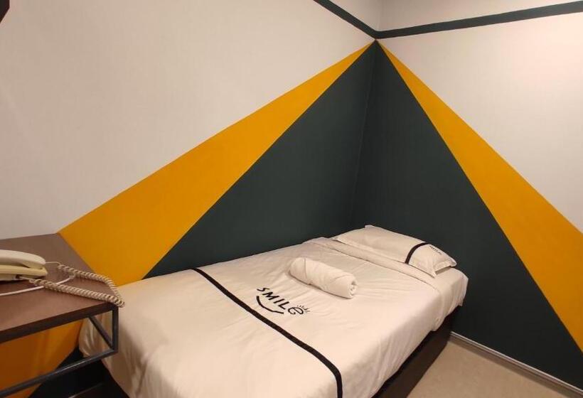 Номер Стандарт Индивидуальный, Smile Hotel C180 Cheras Selatan