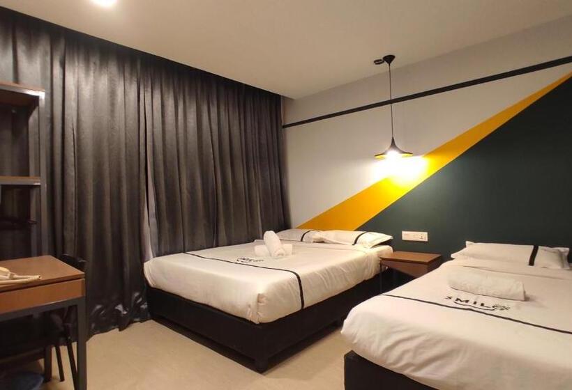 Quarto Triplo Estandar, Smile Hotel C180 Cheras Selatan