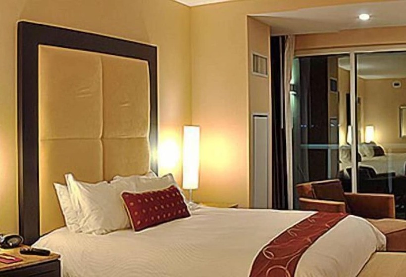 Номер Deluxe, Agua Caliente Casino Rancho Mirage