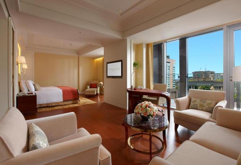 اتاق اجرایی با تخت بزرگ, The Okura Prestige Taipei