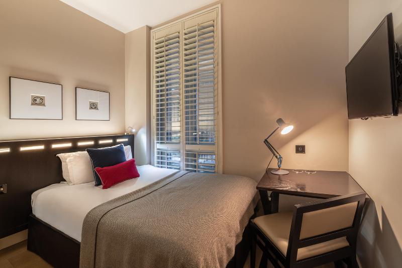 اتاق استاندارد یک نفره, The Resident Soho