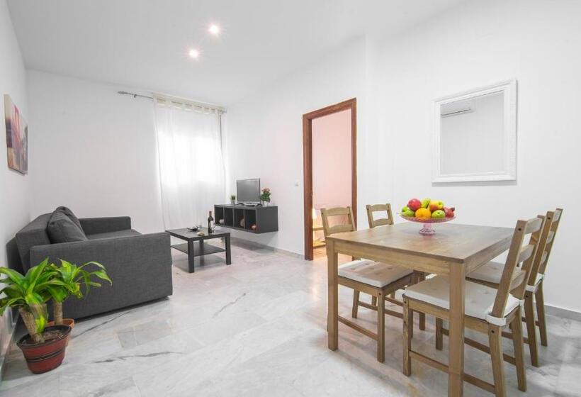 آپارتمان لوکس 1 خوابه, Apartamentos Granata