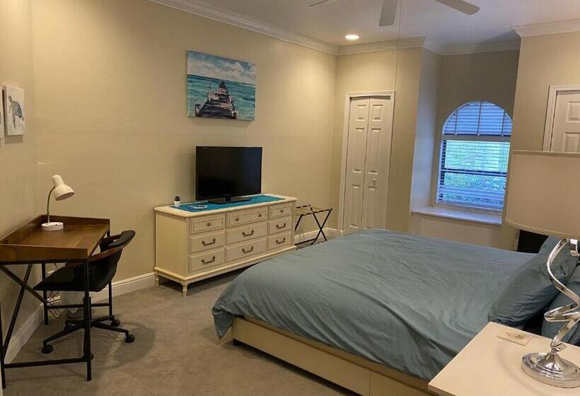 Стандартный Номер Кровать Кинг, Paradise Found   Private Oasis With Heated Pool On Marco Island