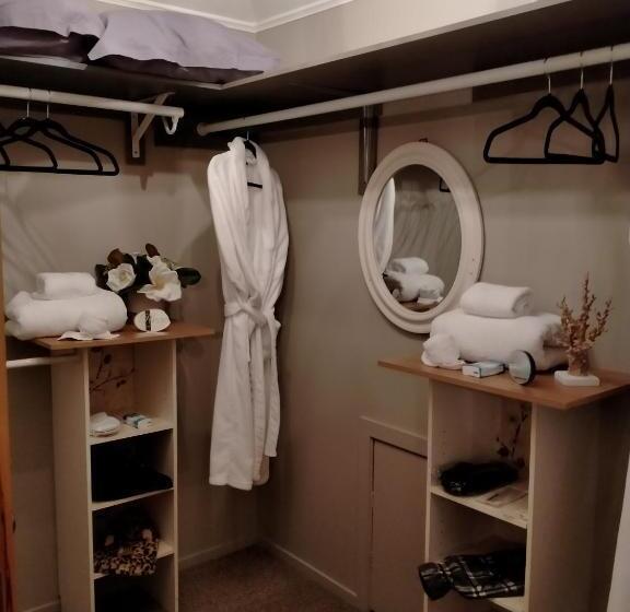 디럭스 스위트 킹 침대, Amberly House Rotorua