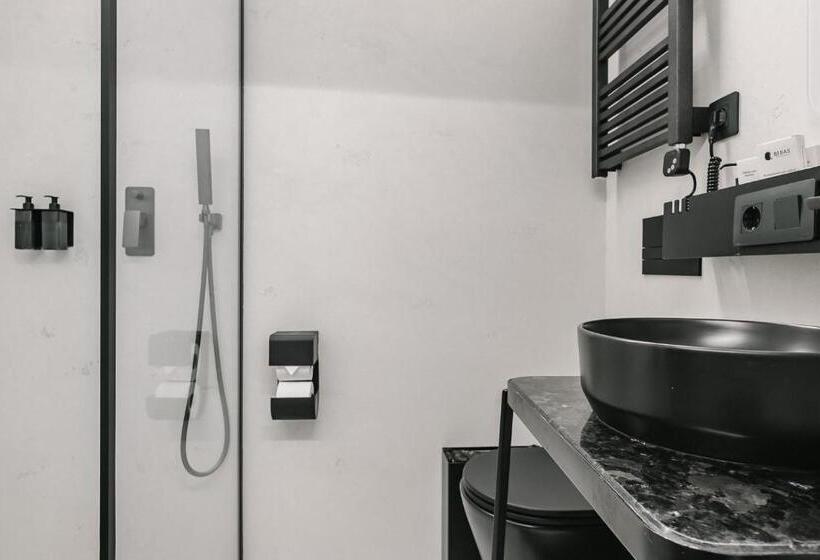 اتاق استاندارد یک نفره, Ribas Rooms Lutsk