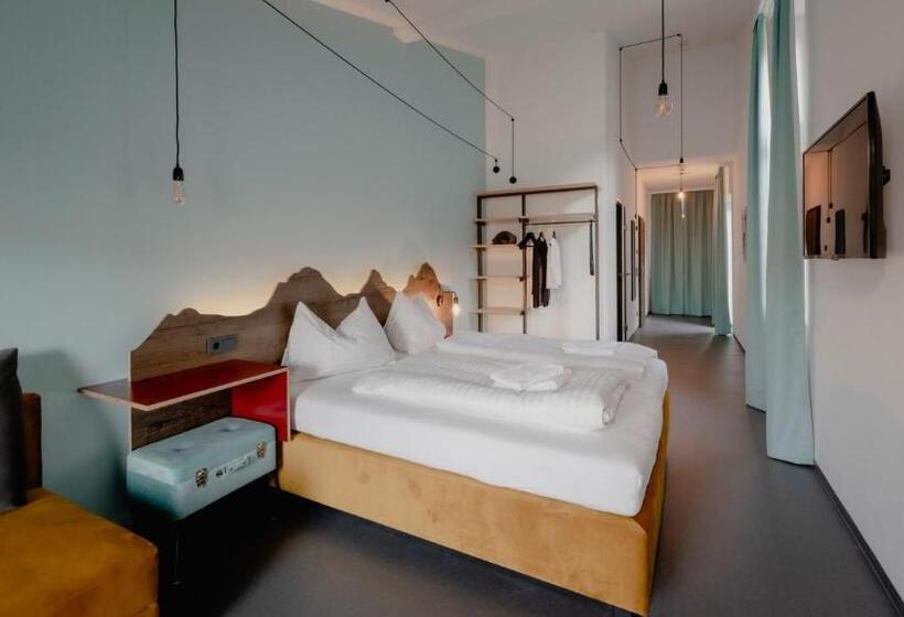 غرفة قياسية مزوَّدة بشُرفة, Bett & Berg Bad Ischl, Self Check In