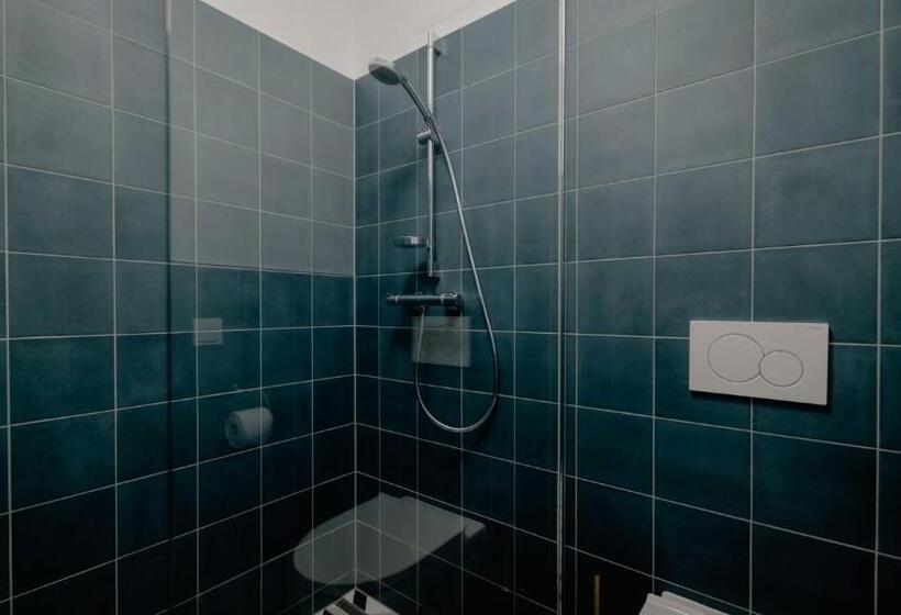 غرفة قياسية مزوَّدة بشُرفة, Bett & Berg Bad Ischl, Self Check In