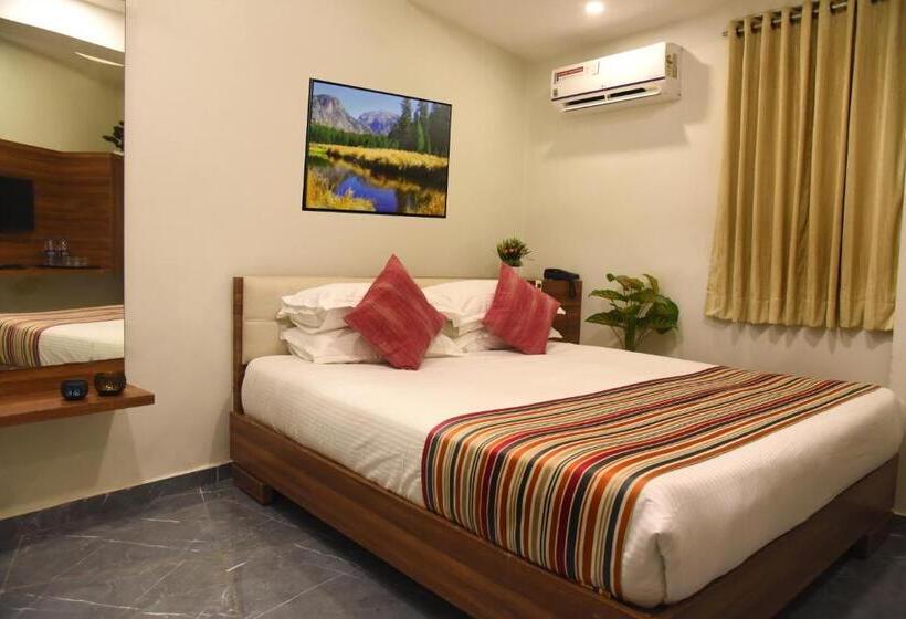 Номер Deluxe, Rajpath Inn
