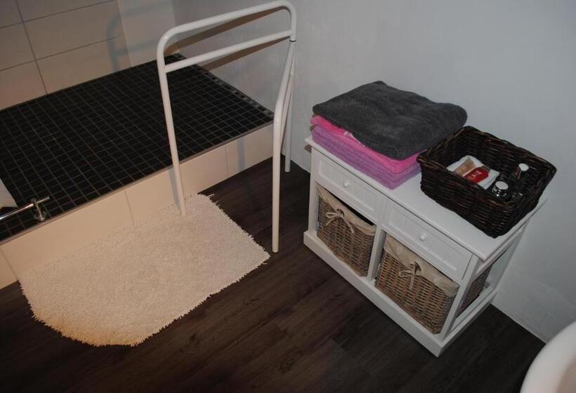 ２ベッドルームアパートメント, Villa Donar