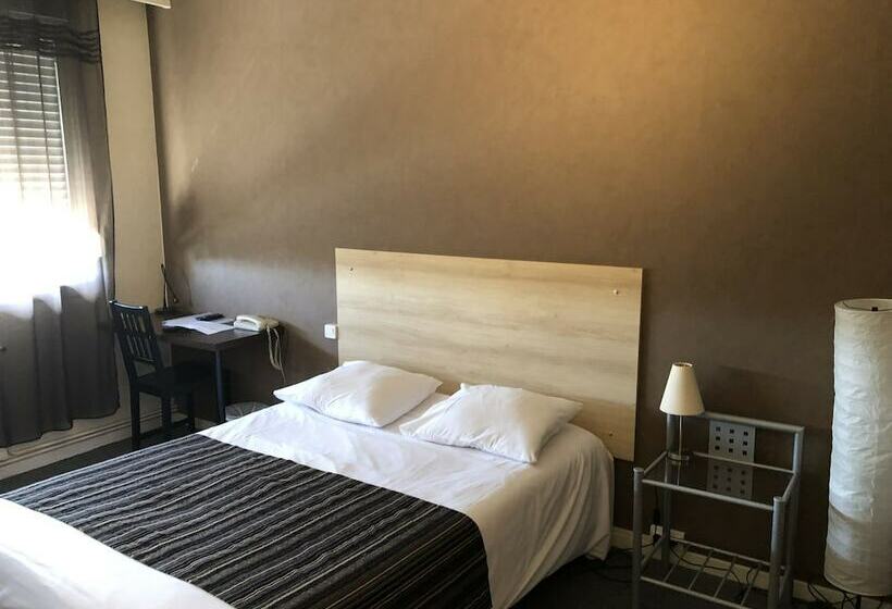 اتاق استاندارد یک نفره, Adonis Lyon Est Hôtel Artys