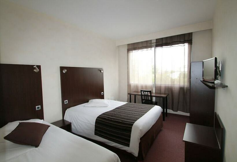 اتاق استاندارد سه نفره, Adonis Lyon Est Hôtel Artys