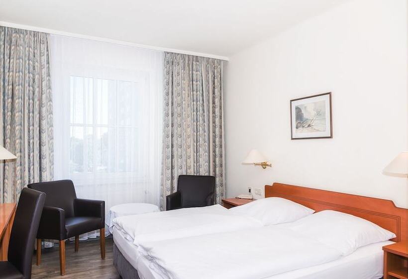 Номер Стандарт Вид на Море, Kurhotel Sassnitz