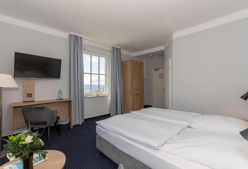 Номер Стандарт Вид на Море, Kurhotel Sassnitz