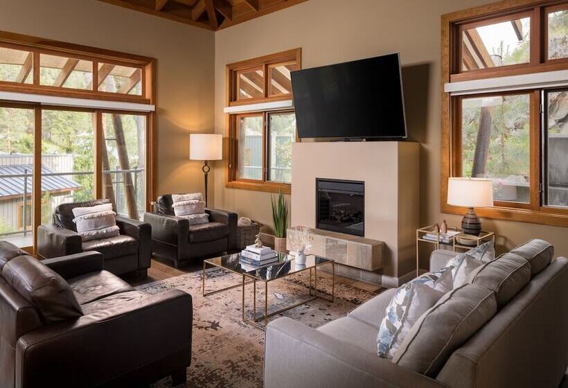Вилла 3 Спальни, Outback Lakeside Vacation Homes