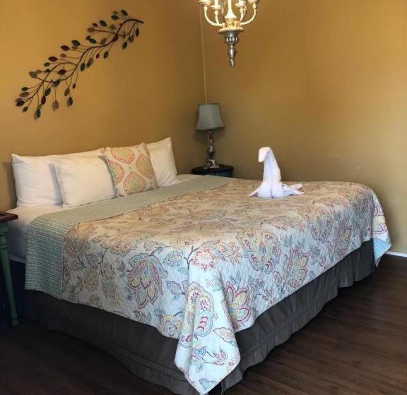 キングサイズベッドのスタンダードルーム, The Rex Motel At Niagara Falls