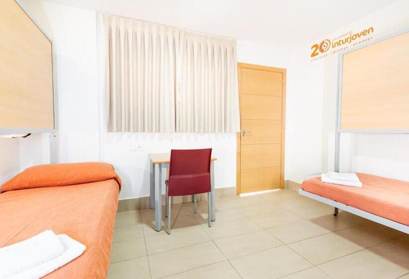 اتاق استاندارد چهار تخته, Albergue Inturjoven Sevilla