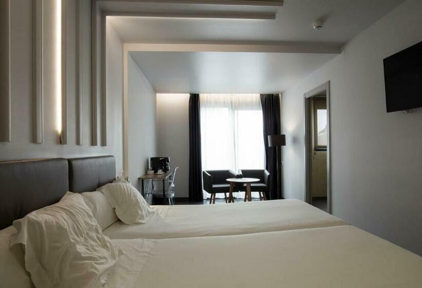 수피리어 룸, Lux Santiago