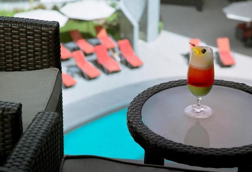 استودیو استاندارد با چشم‌انداز استخر, Majestic Arjaan By Rotana – Manama