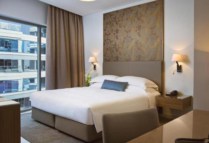 استودیو استاندارد با چشم‌انداز استخر, Majestic Arjaan By Rotana – Manama