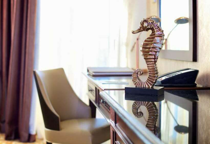 수피리어 룸 측면 바다 전망, Pullman Resort Al Marjan Island