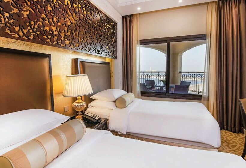 스위트, Pullman Resort Al Marjan Island