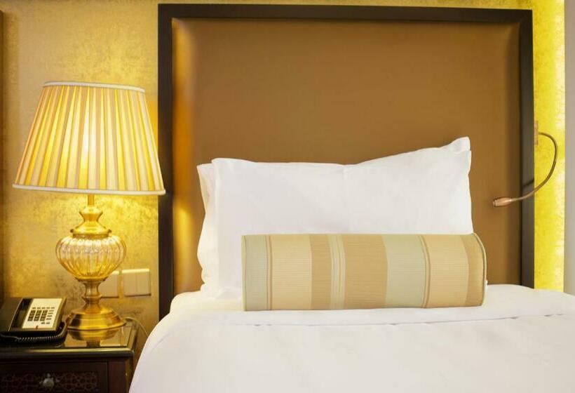 발코니가 있는 프리미엄 룸, Pullman Resort Al Marjan Island
