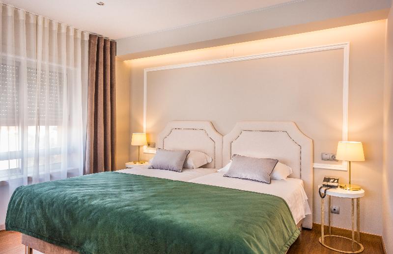 Номер Стандарт Трехместный, Imperhotel