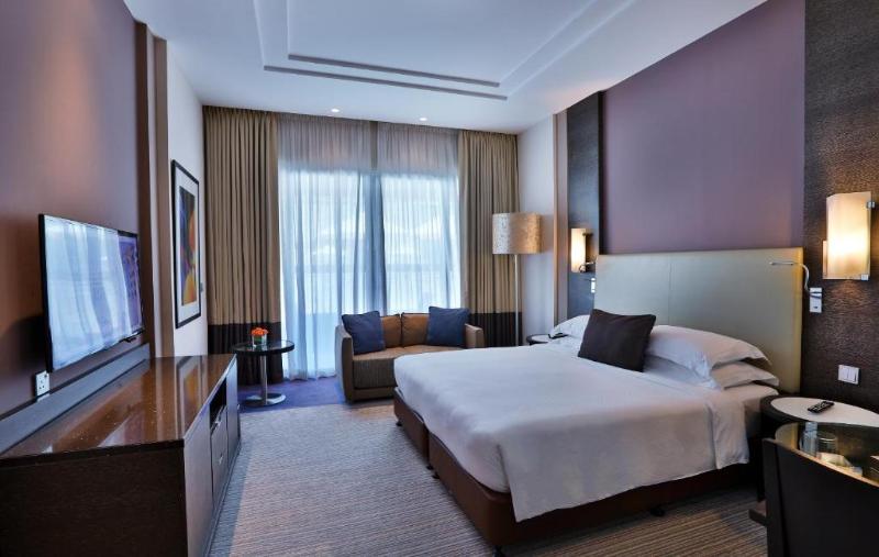Люкс, Four Points By Sheraton Al Ain