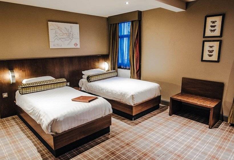 Номер Стандарт, Lynnhurst